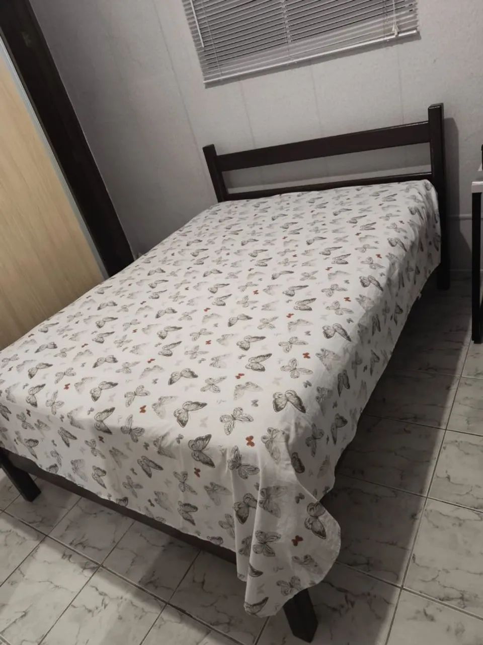 Cama de madeira maciça  - Foto 5