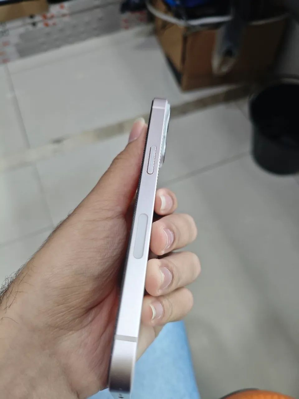 Vendo iPhone 13 128gb aceito trocas  - Foto 2