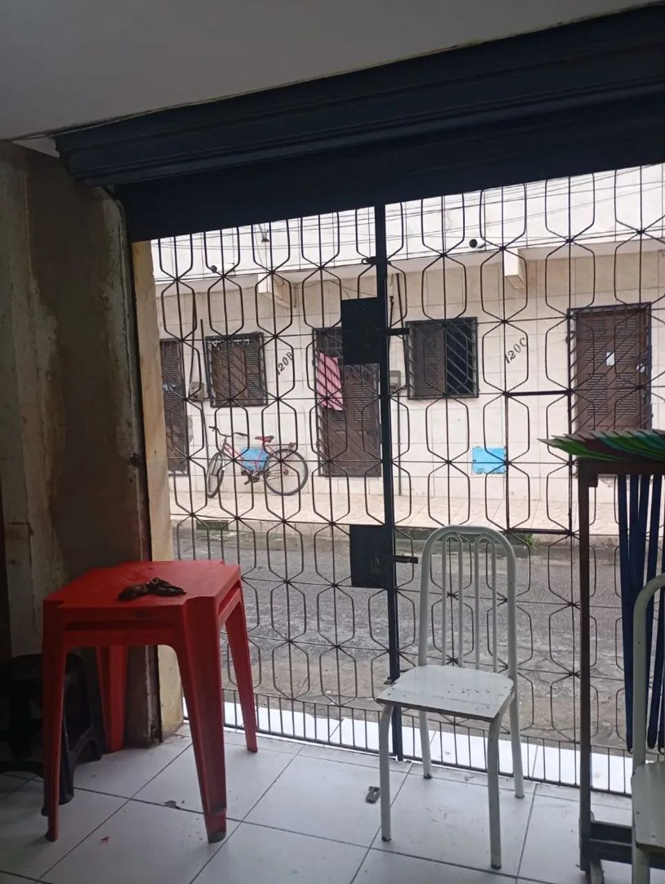 Triplex com ponto comercial em baixo - Foto 4