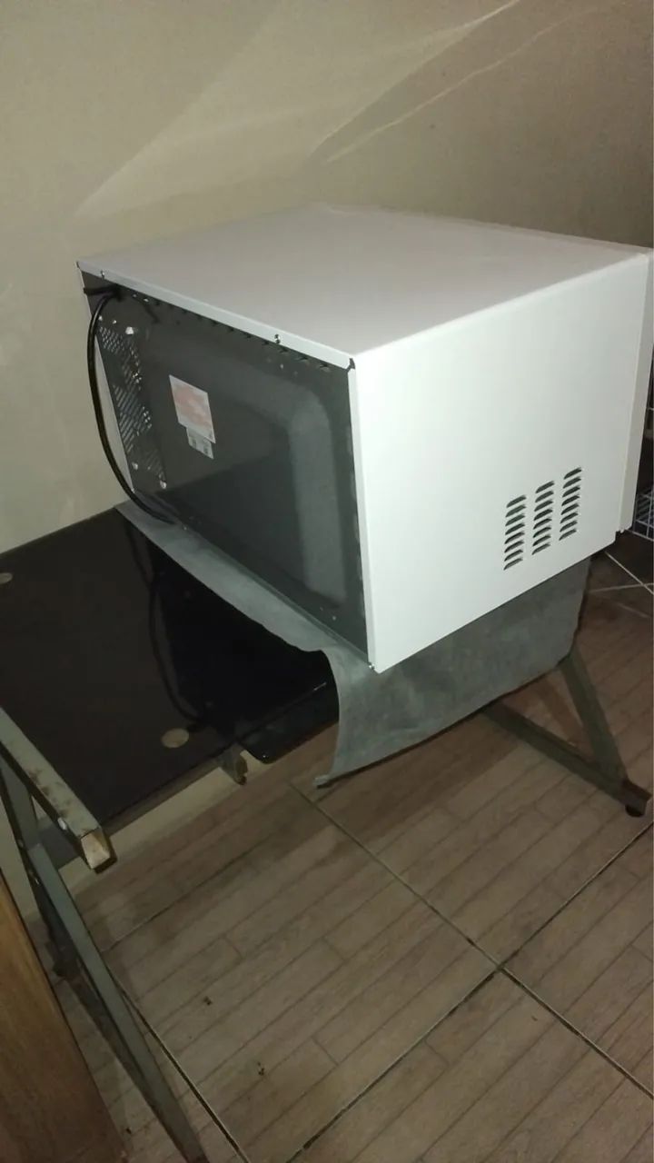 Microondas PANASONIC 12 litro - Foto 2