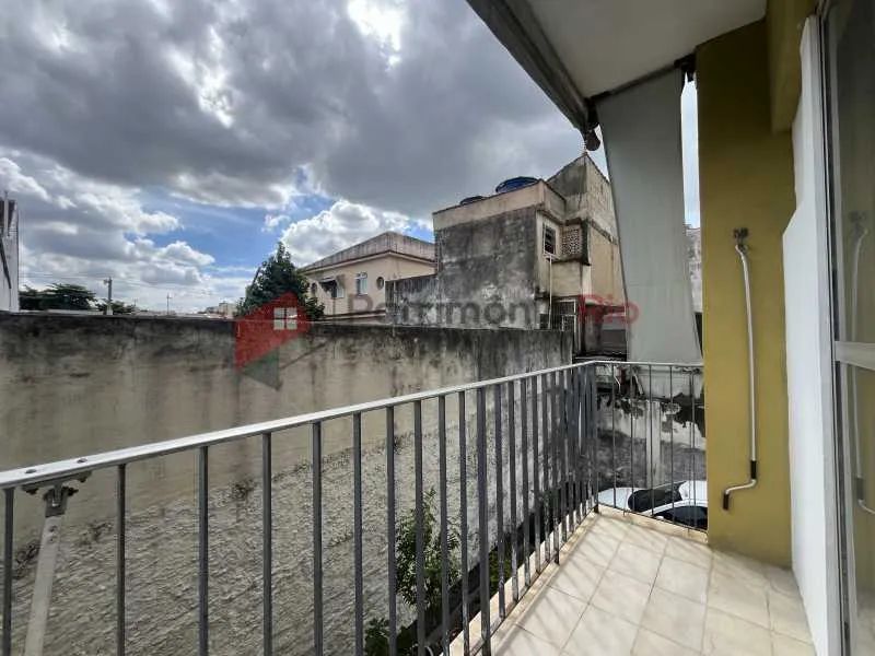 Apartamento 2 quartos - varanda - elevador e 1 vaga de garagem - Foto 4