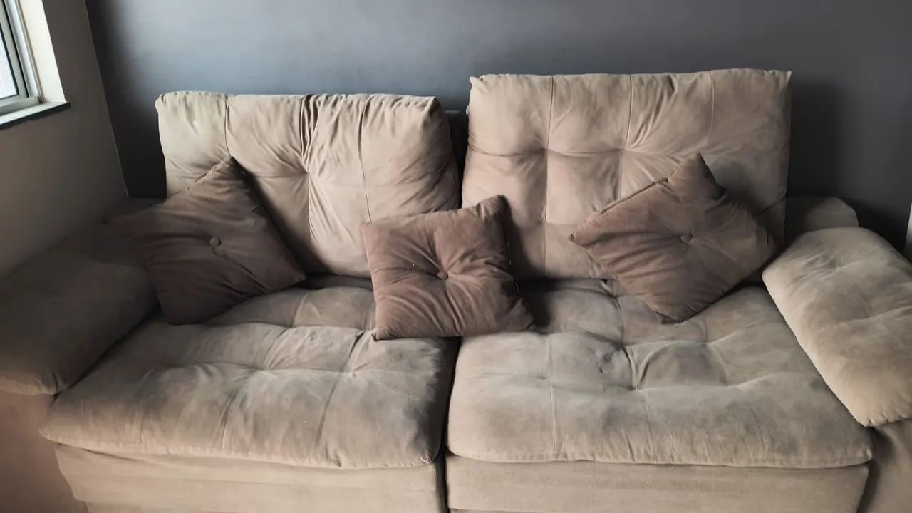 Sofá 3 lugares 