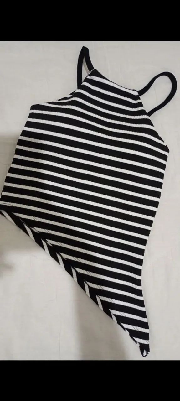 Cropped feminino na promoção 