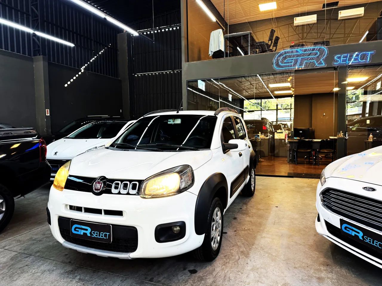 Fiat Uno WAY 1.4 EVO Dualogic Flex 8V 5P 2016 - Foto 3