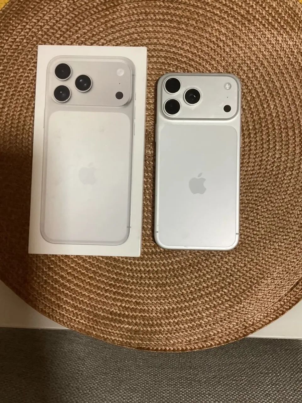 iPhone 17 pro max silver - Foto 3