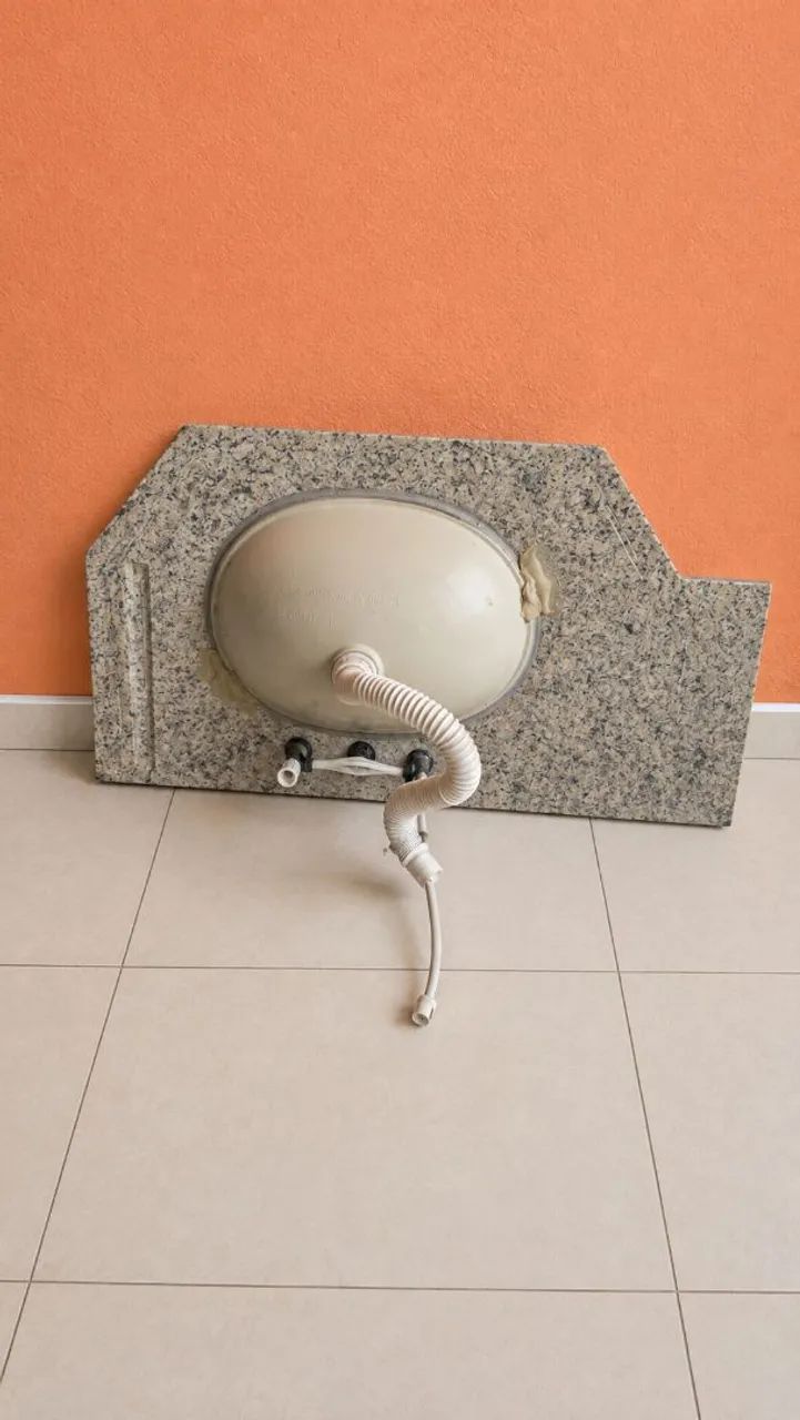 Pia de Granito com Cuba e Torneira - Peça única! - Foto 2