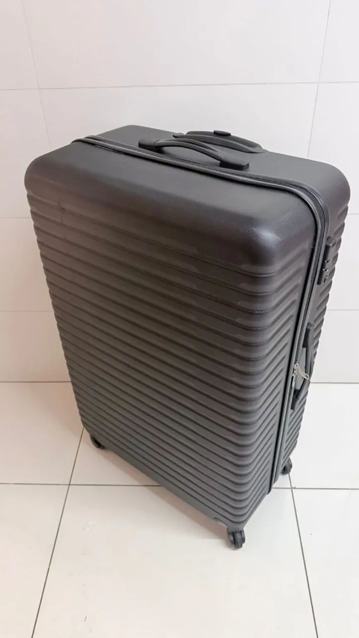 Mala de Viagem Grande Rígida ABS - Preta - Foto 4