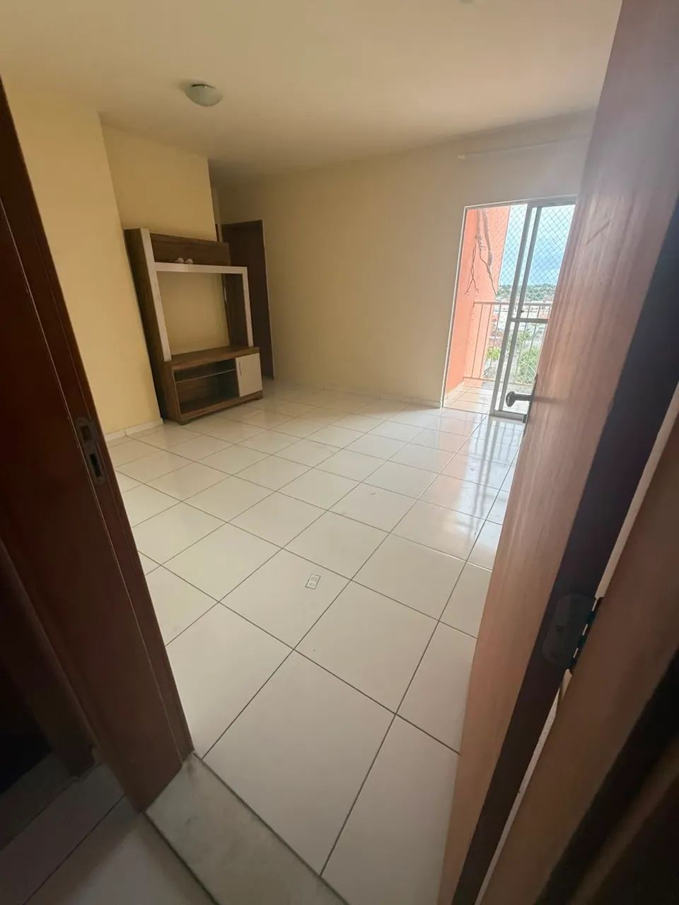 Alugo apartamento 2/4 com suíte no bairro sim, com excelente localização  - Foto 9