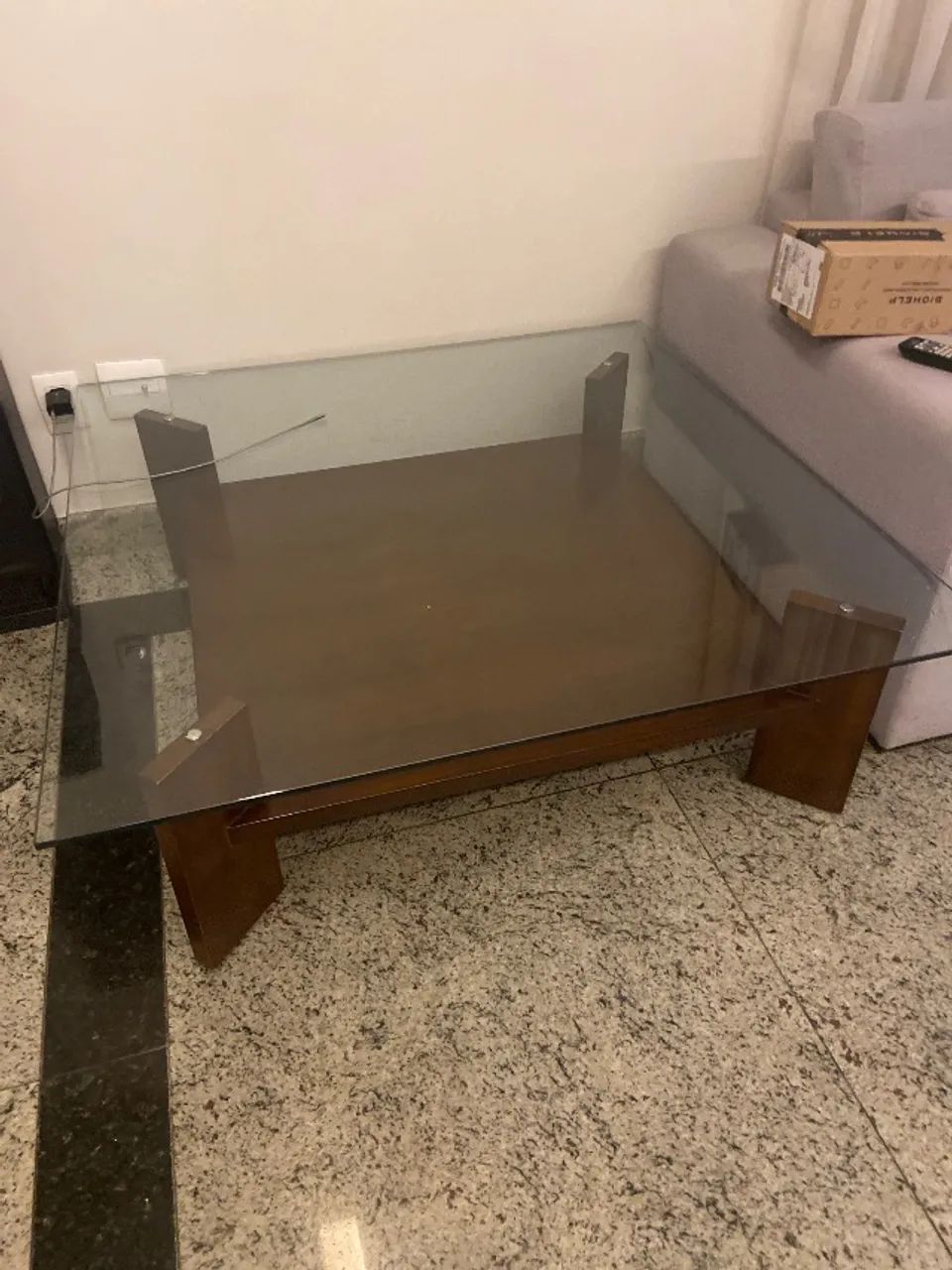 Mesa de centro grande de vidro