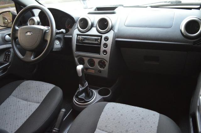 Fiesta hatch 1.6 class flex 4p manual *segundo dono*completo - Foto 3