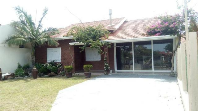 Bela casa em Nova Tramandai 4 quadras da praia (200 metros da beira mar) - Foto 3