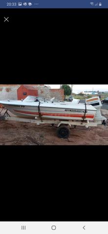 Vende se ou troco lancha 12000 no dinheiro