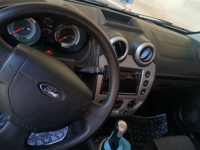Fiesta sedan - Foto 5