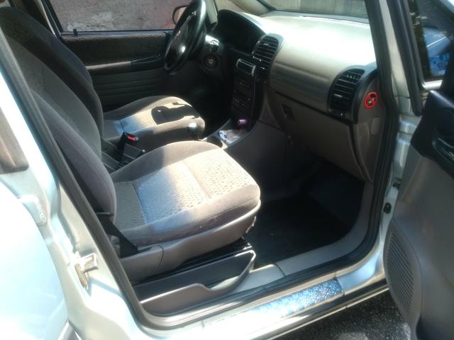Zafira 2009 - Foto 8