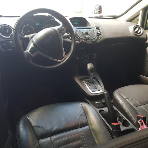New Fiesta Titanium - 2014. A vista ou assumir o Consorcio - Foto 9