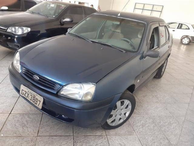 Ford fiesta sedan 1.6 2002