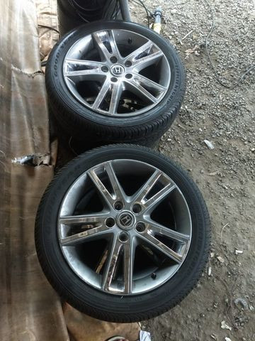 Rodas 17 com Furação 114- Pneus com 1 mil KM