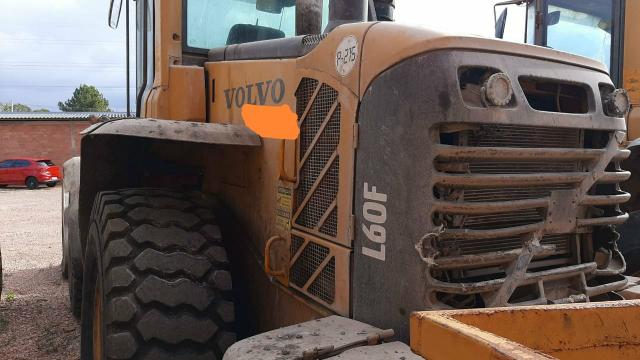 Pá carregadeira Volvo L60F 2012