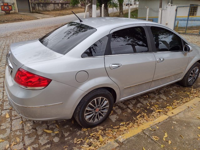 FIAT LÍNEA ESSENCE 1.8 FLEX E GNV