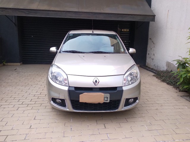 RENAULT SANDEIRO PRIVILEGE 1.6 AUTOMÁTICO 2012