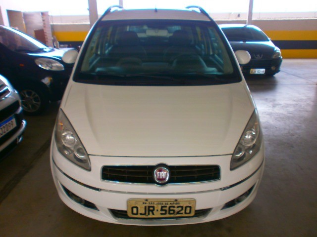 FIAT IDEA 1.6 ESSENCE DUALOGIC