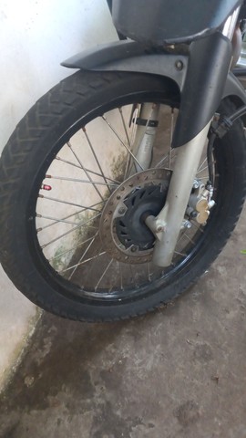 VENDO MOTO XRE 300