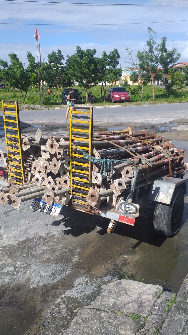 Temos escoras metálicas  - Foto 4