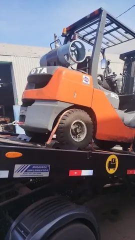 Empilhadeira Toyota 8Fg30 2018