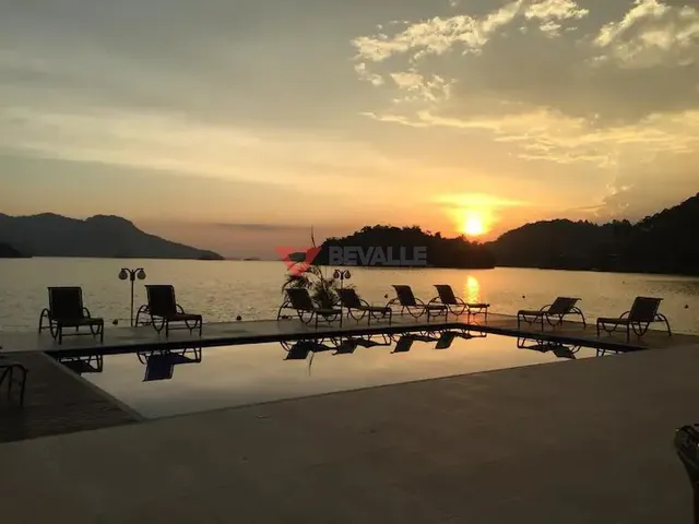 Cobertura de luxo em Angra dos Reis - Condomínio Pier 103: 200m², 3 dormitórios, 2 suítes,