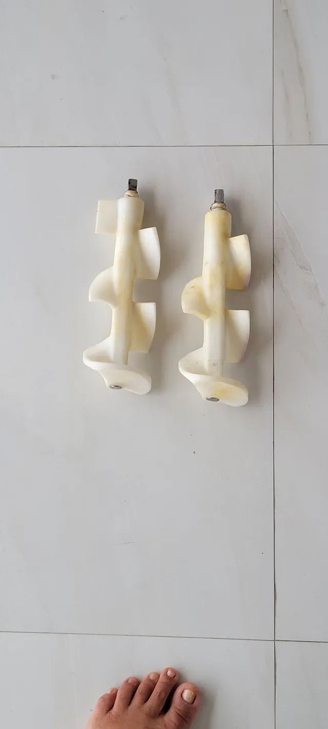 Vende se um par de agitador ou misturado da maquina de sorvete  suprema - Foto 3