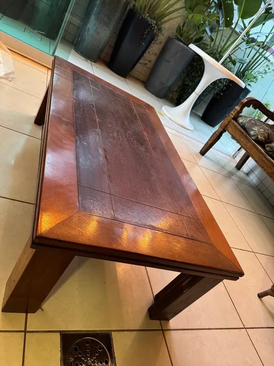 Mesa de centro madeira maciça 