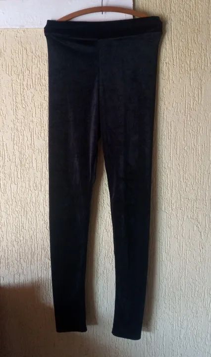 Nova - Calça Preta Veludo Feminina - Foto 3