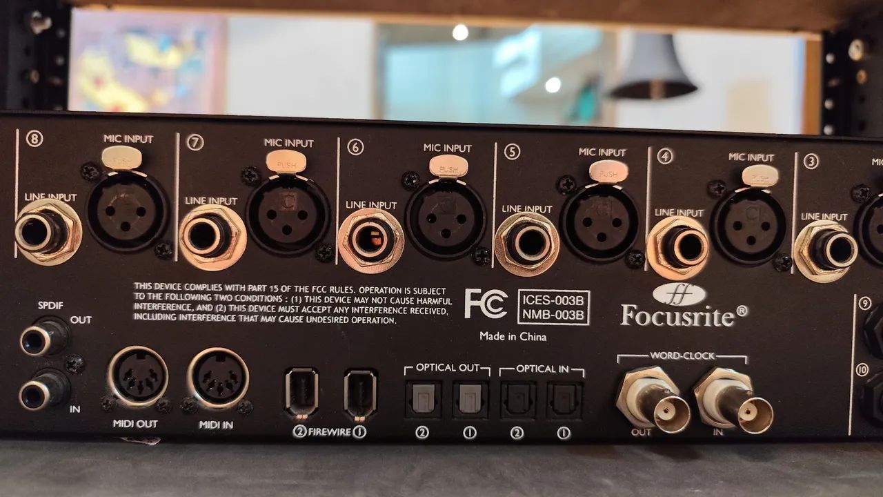 Interface Focusrite Liquid Saffire 56 com Hard Case - Foto 5