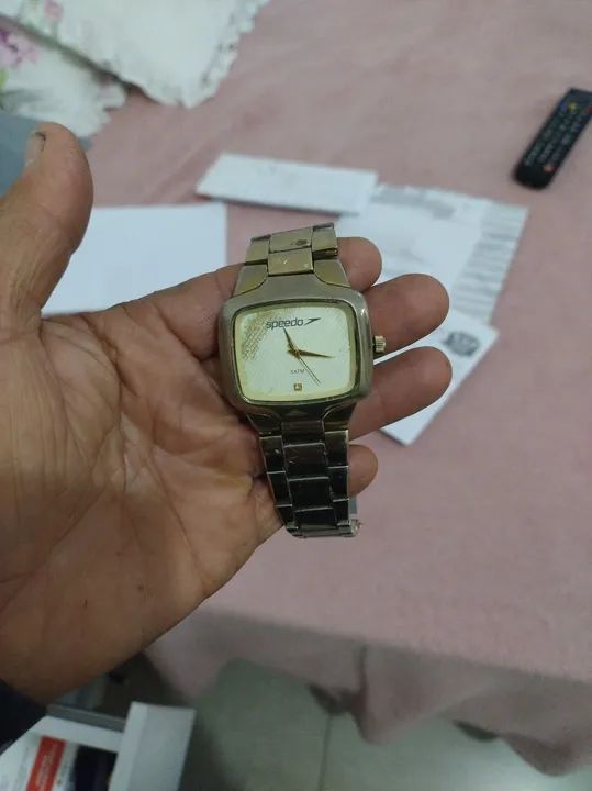 Vendo um relógio ? dourado quartis  - Foto 2