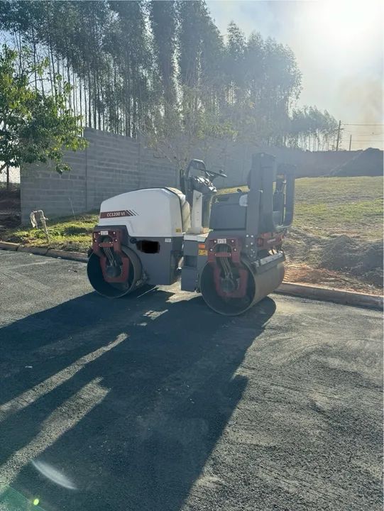 Rolo compactador Liso Dynapac CC1200