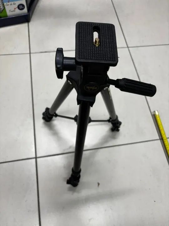 Tripé Star Black Com Cabeça Repórter At934 Semi Novo