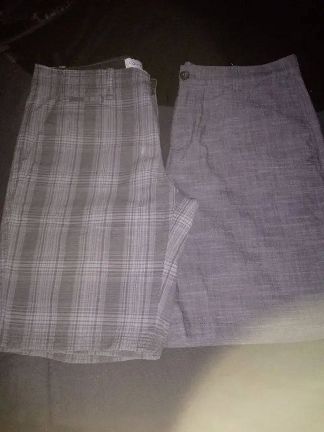 2 Bermudas Calvin Klein, 42 e 44 - Foto 2