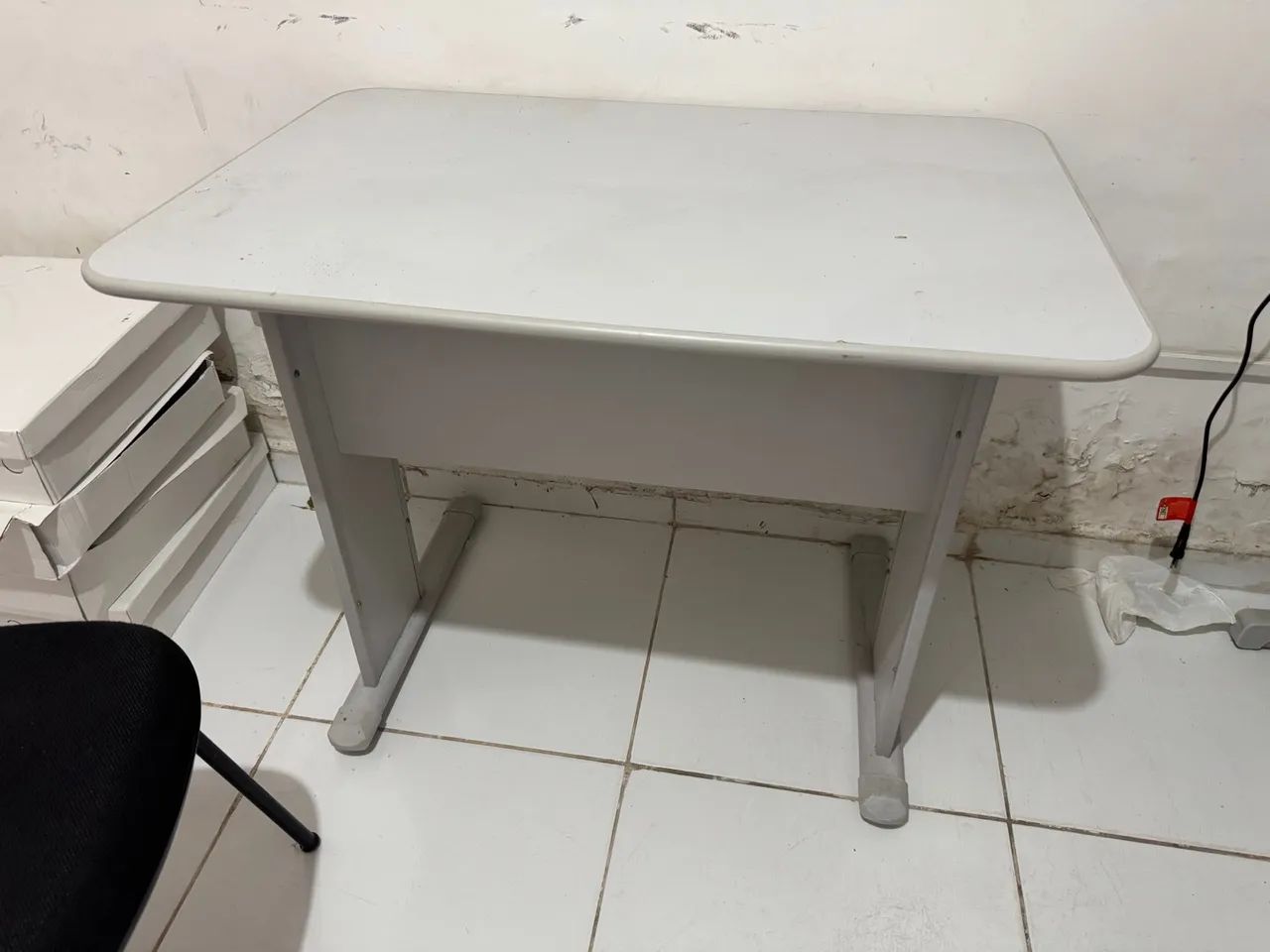Mesa de Escritório Cinza 