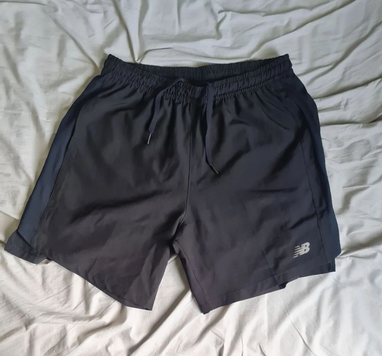 Shorts New Balance Accelerate Preto - M