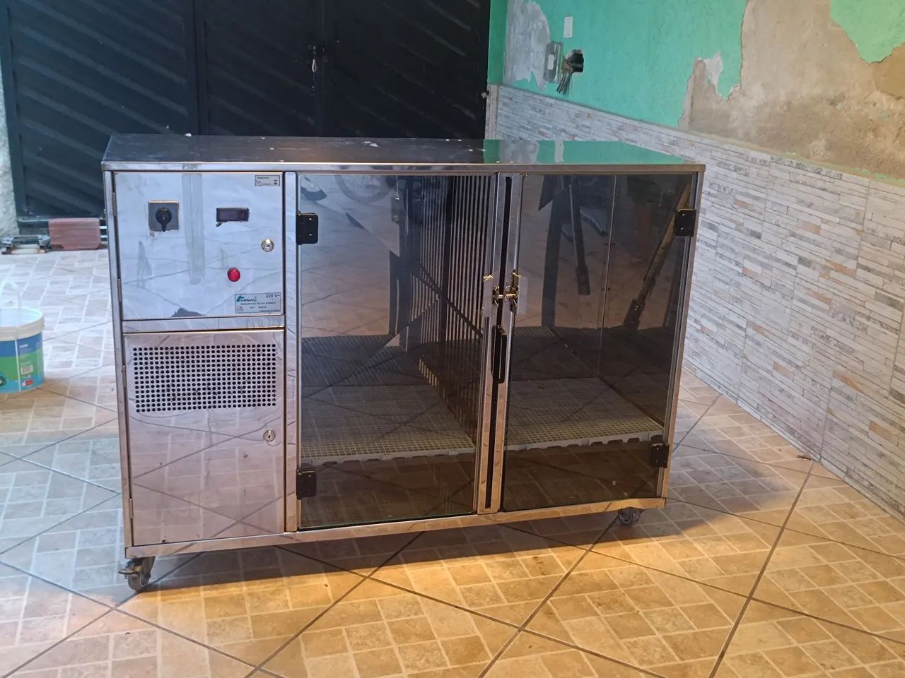 Máquina secar animais 