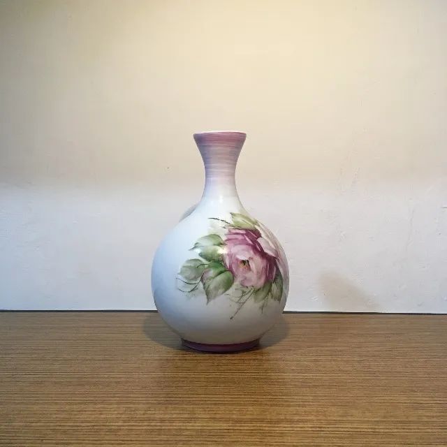 Vaso decorativo de porcelana, delicado floral. - Foto 3