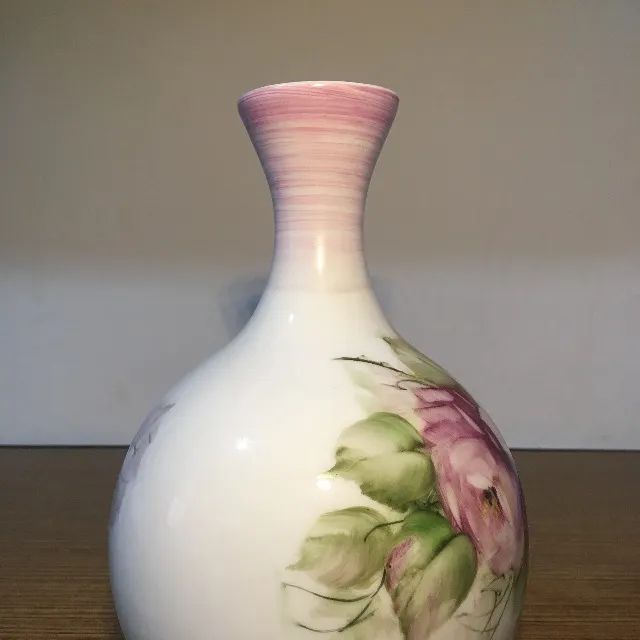 Vaso decorativo de porcelana, delicado floral. - Foto 2