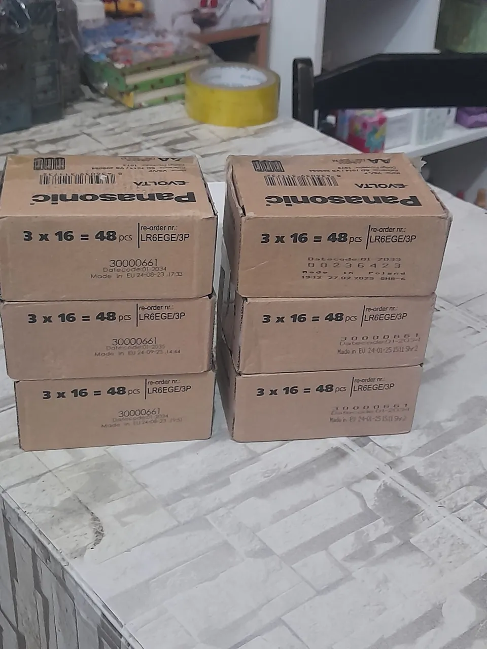10 caixas pilhas Panasonic 1.5 lr6 Preço 400,00 reais