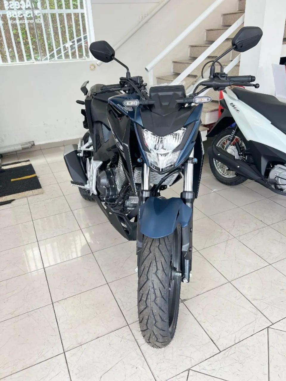 CB 300 Twister ABS 2025 - Foto 4