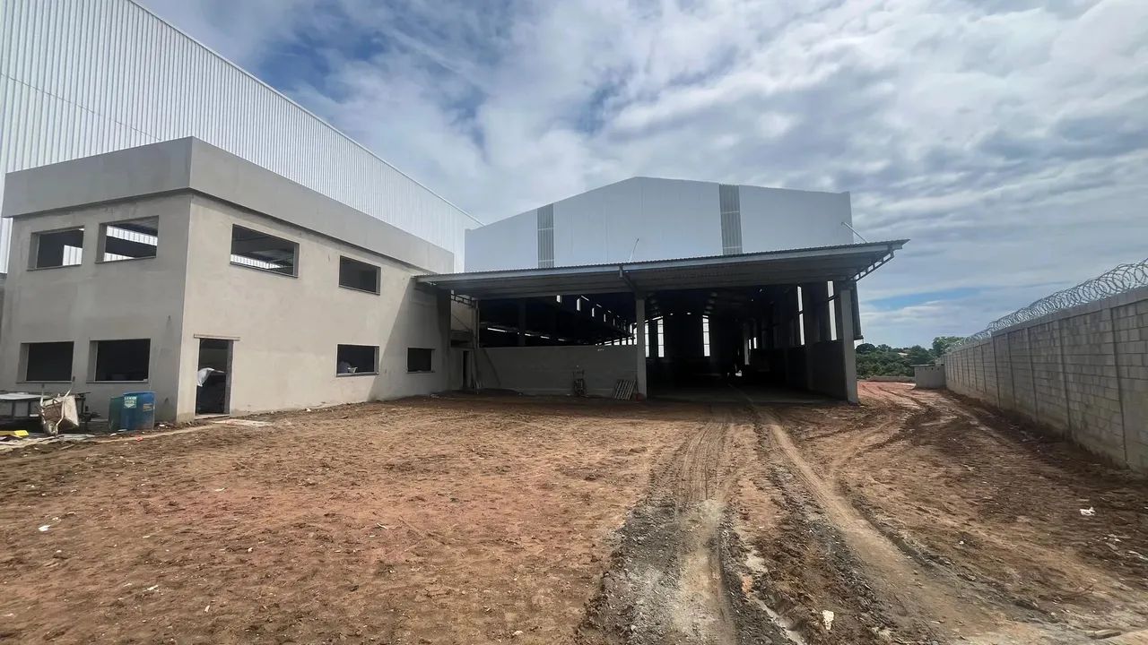 Imóvel para aluguel tem 2381 metros quadrados em Civit I - Serra - ES