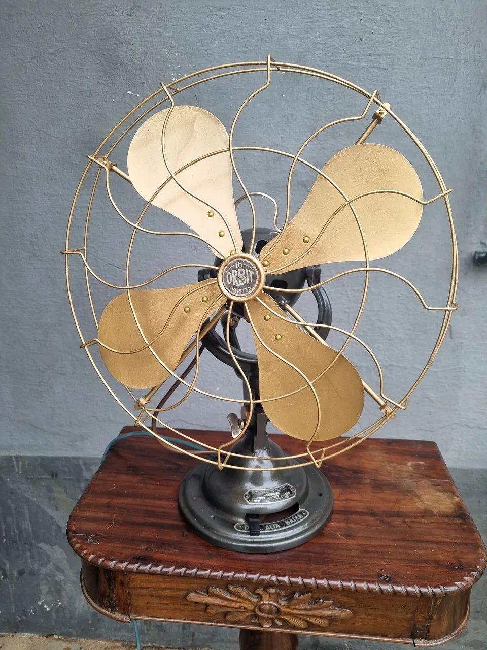 Ventilador Orbit (Carmen Miranda )