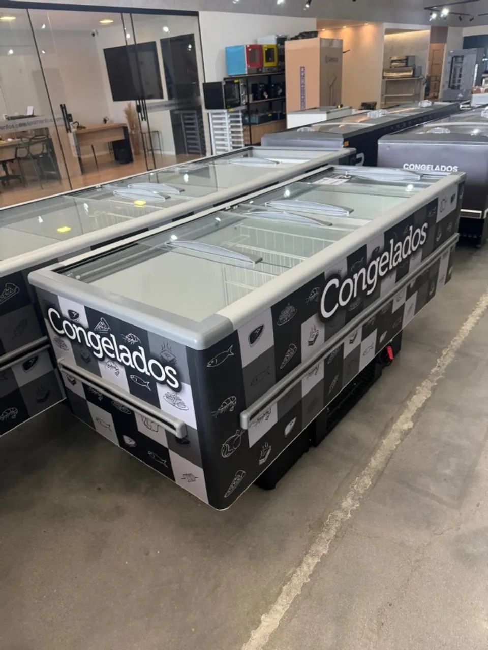 Ilha para congelados 2,00m com iluminação led 570 litros nova 