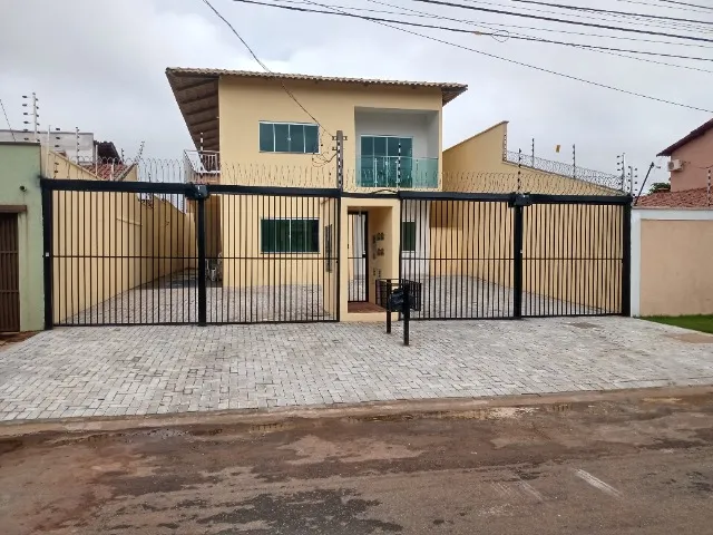 Casa de 3/4 em condômino particular na ARSO 13 (108 Sul)