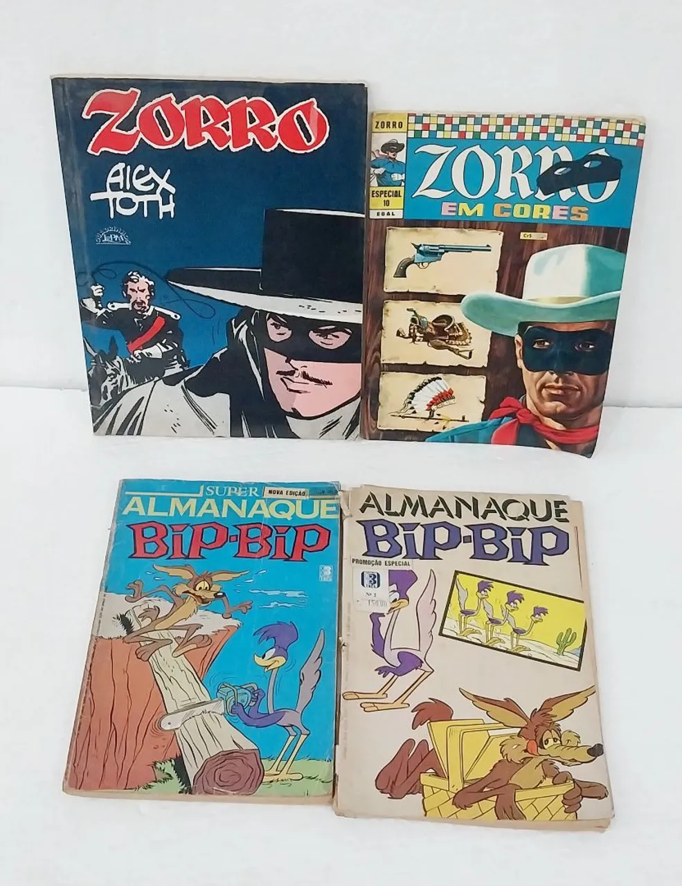 Lote de HQs Zorro e Bip Bip