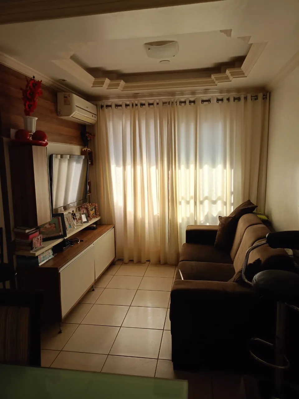 Apartamento de 2 Quartos sendo 1 Suíte Semi Mobiliado - Parque Flamboyant
